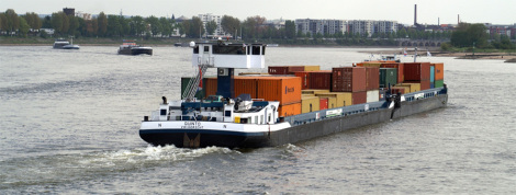  Containerschiff in Köln-Niehl - Foto: Rolf Heinrich - GNU-FDL / Zum Vergrößern auf das Bild klicken
